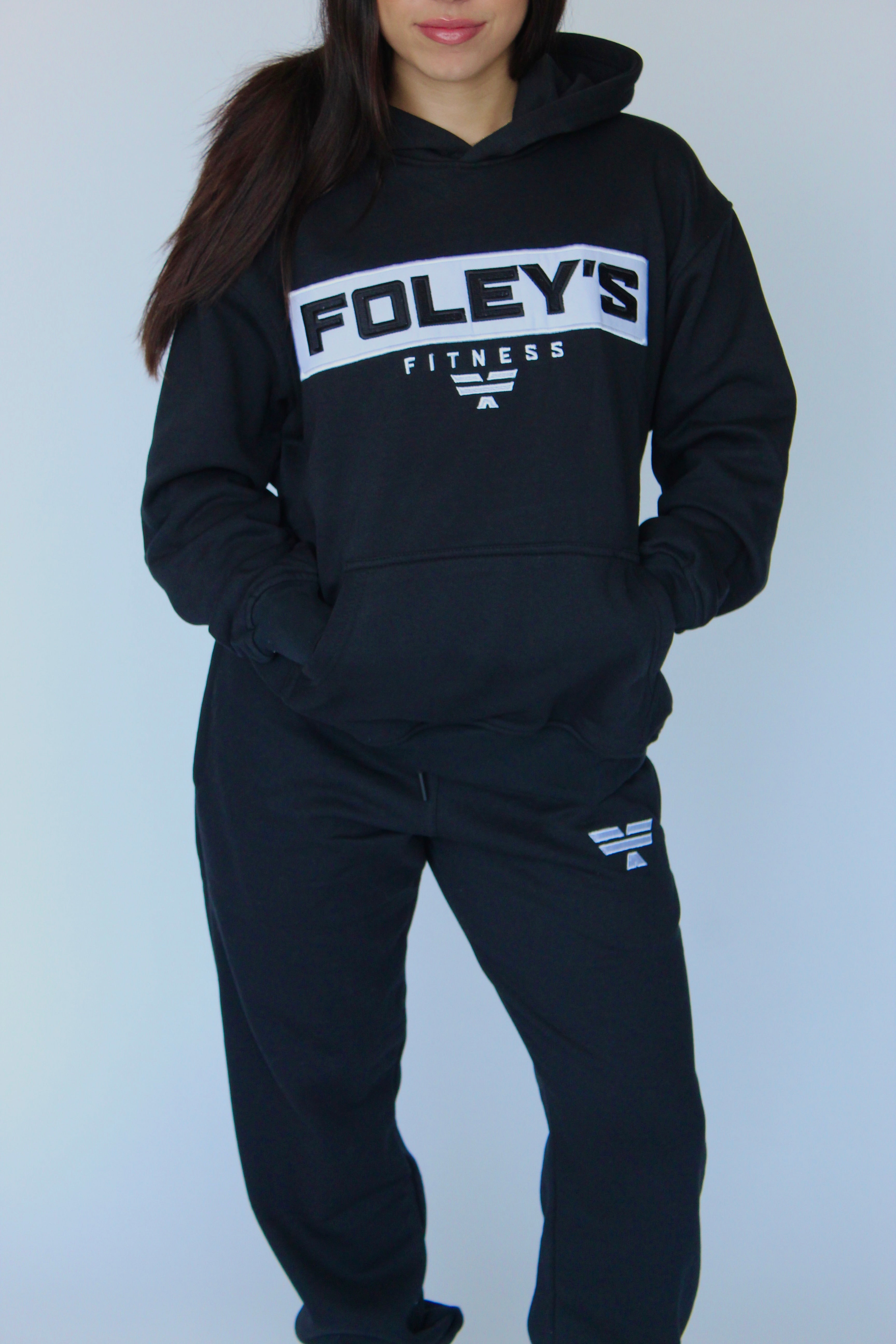 Foley's Essential Hoodie – Black